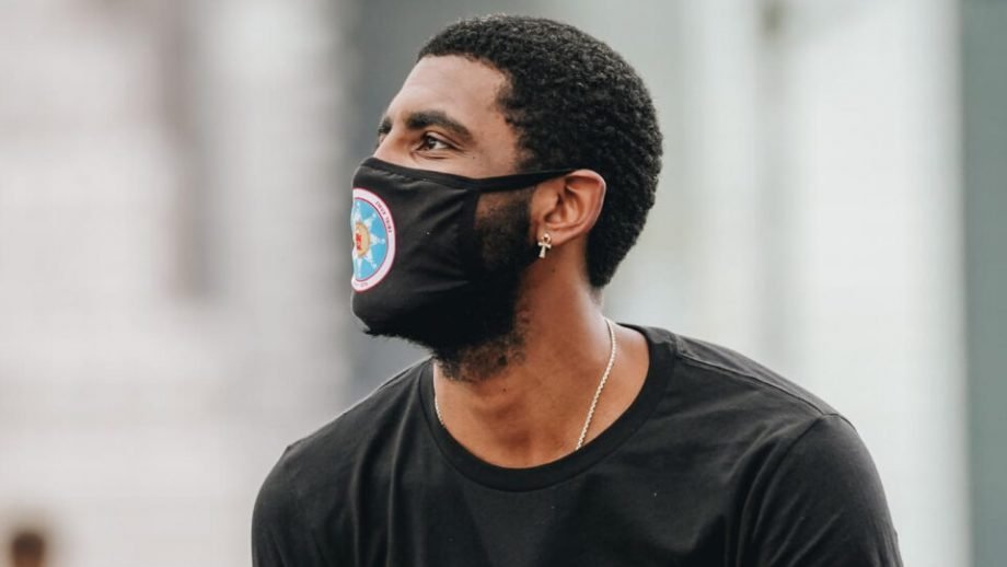 Anti-Vaxxers Gather at Brooklyn Nets’ Home Opener to Support Kyrie Irving