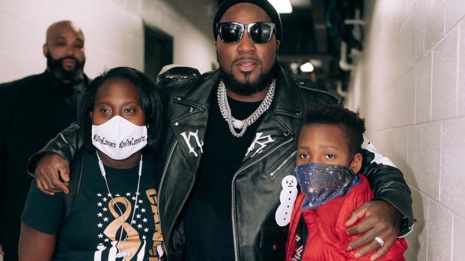 Jeezy Switches First-Class Seat on Airplane Flight With 11-Year-Old Cancer Patient