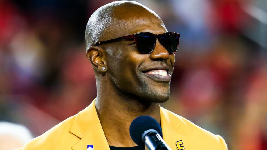 NFL Hall of Famer Terrell Owens is Coming Out of Retirement to Play in the Fan Controlled Football League