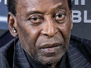 Reports of Soccer Legend Pelé Being Transferred to Palliative Care in Sao Paulo are False